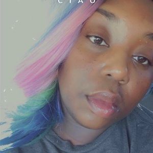 Meet your Posher, Nathalie